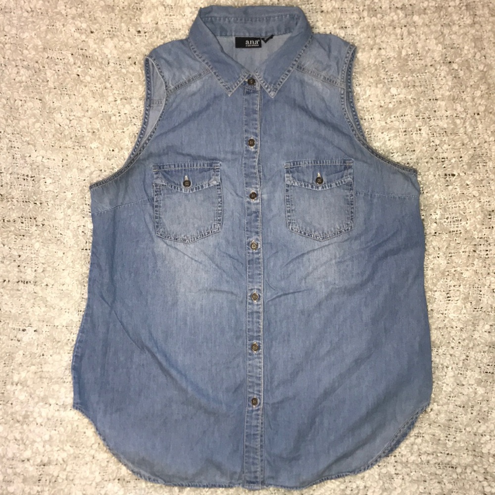 Denim sleeveless top